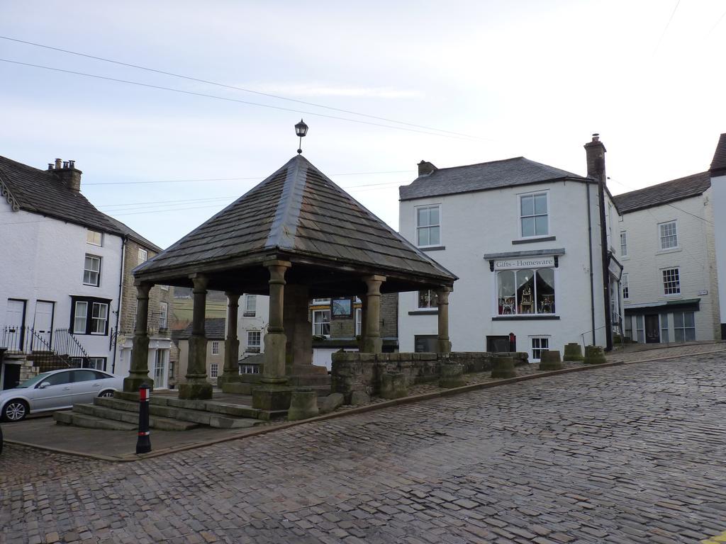 Town View Alston 아파트 객실 사진